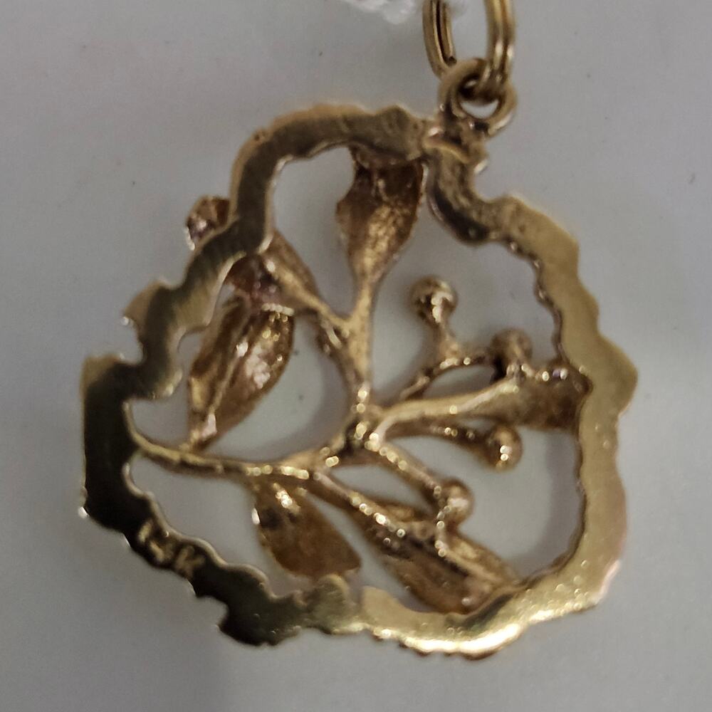 Vintage 14K Yellow Gold Mistletoe Branch Openwork Pendant Charm (5g) - Picture 2 of 3